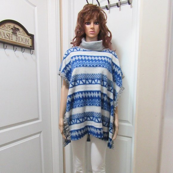 Poncho Cape Addition Elle On size - Picture 5 of 9
